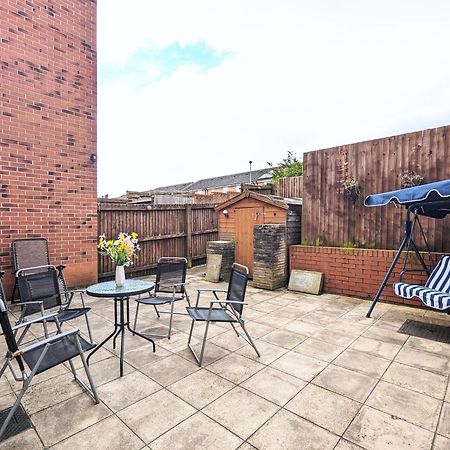 Guest Rooms Near City Centre Anfield Free Parking Liverpool Exterior foto