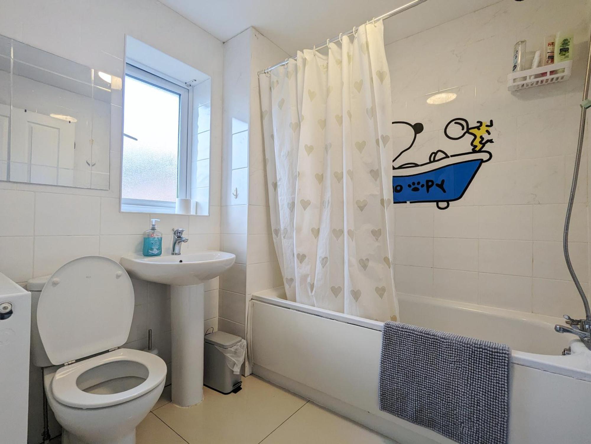 Guest Rooms Near City Centre Anfield Free Parking Liverpool Exterior foto