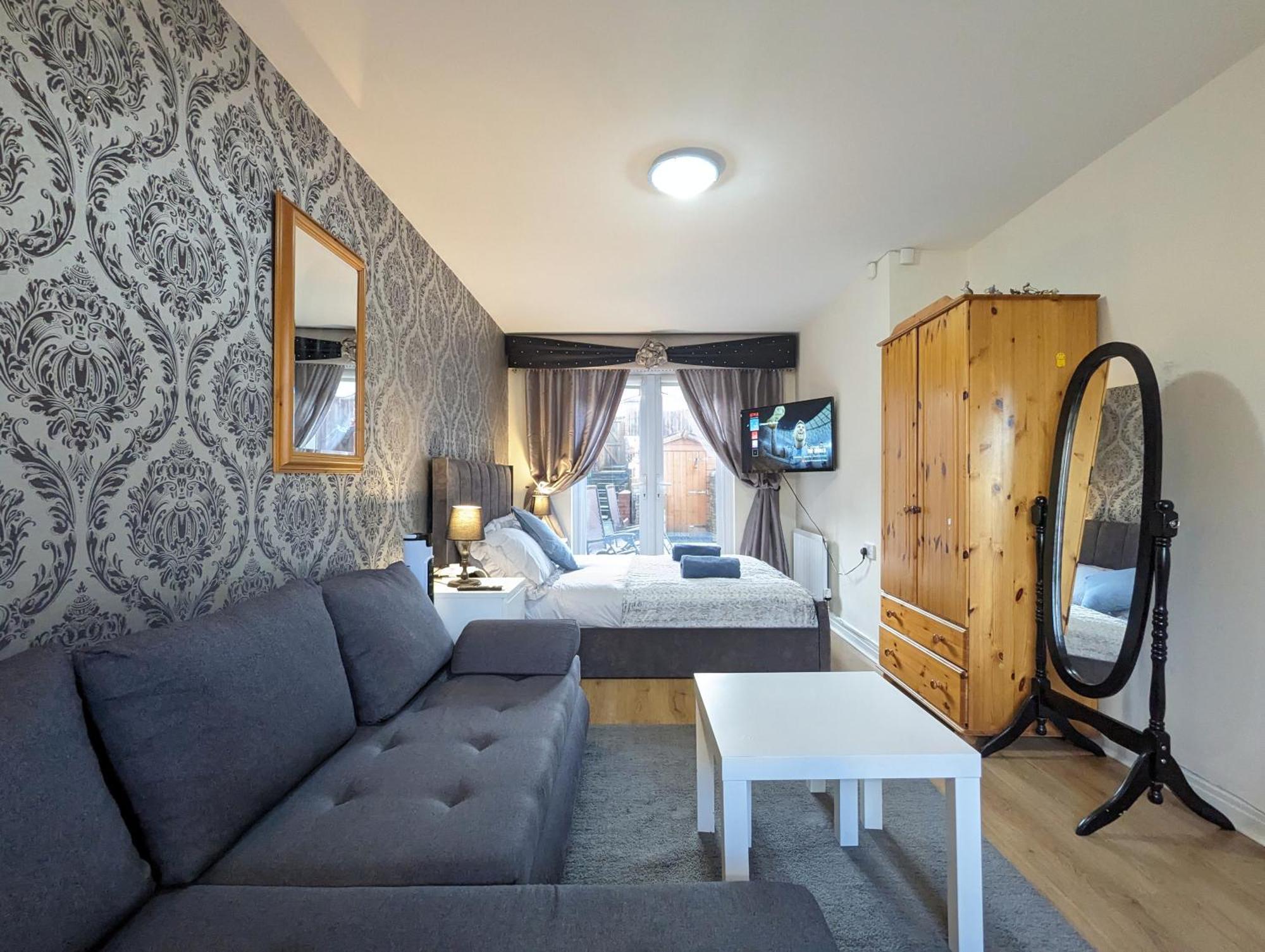 Guest Rooms Near City Centre Anfield Free Parking Liverpool Exterior foto